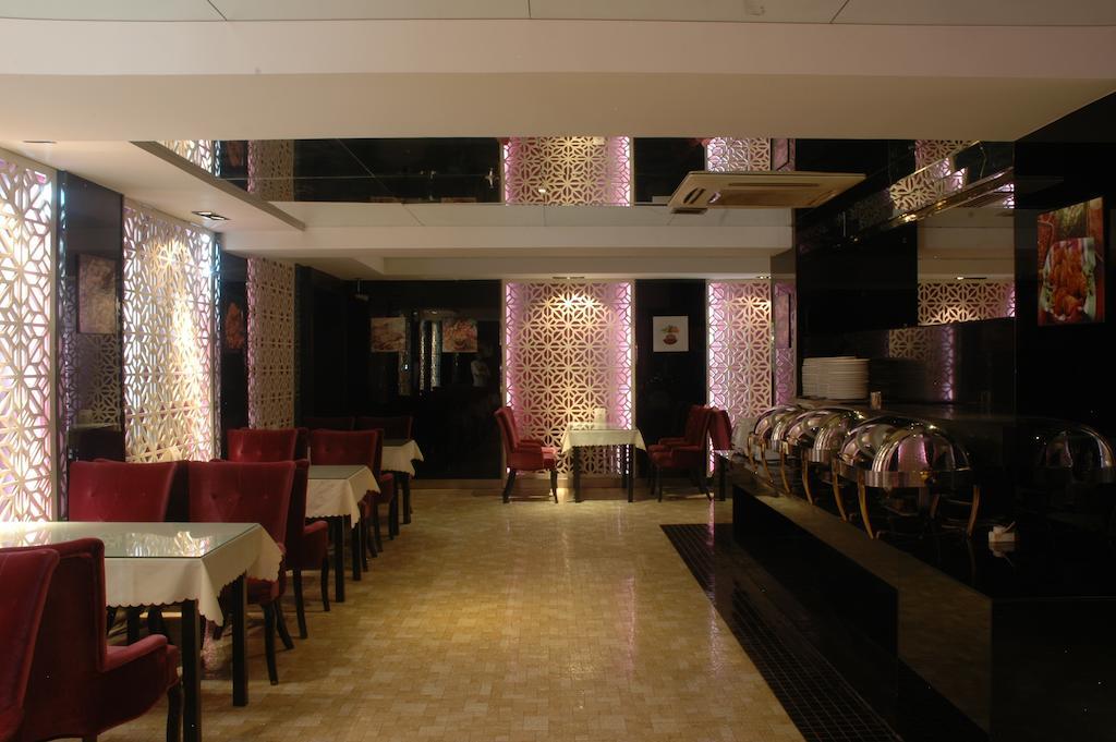 Harbin Yakelai Holiday Hotel Buitenkant foto