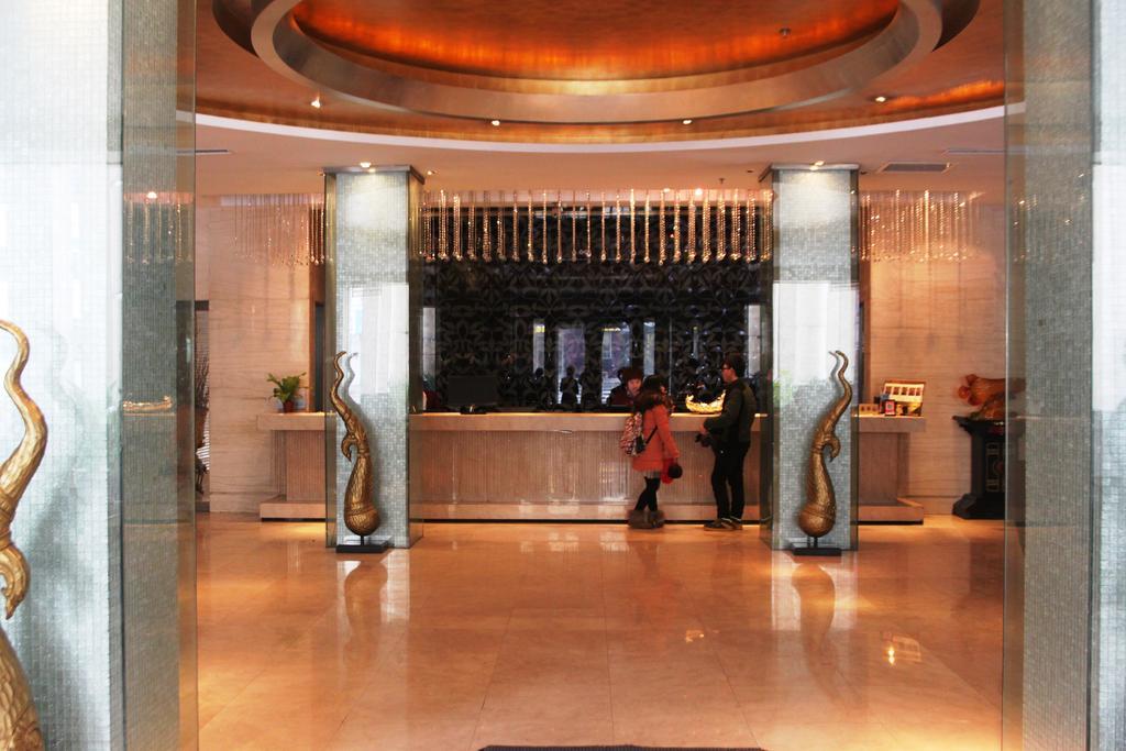 Harbin Yakelai Holiday Hotel Buitenkant foto