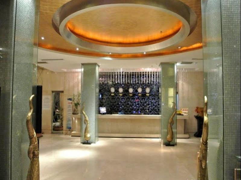 Harbin Yakelai Holiday Hotel Buitenkant foto